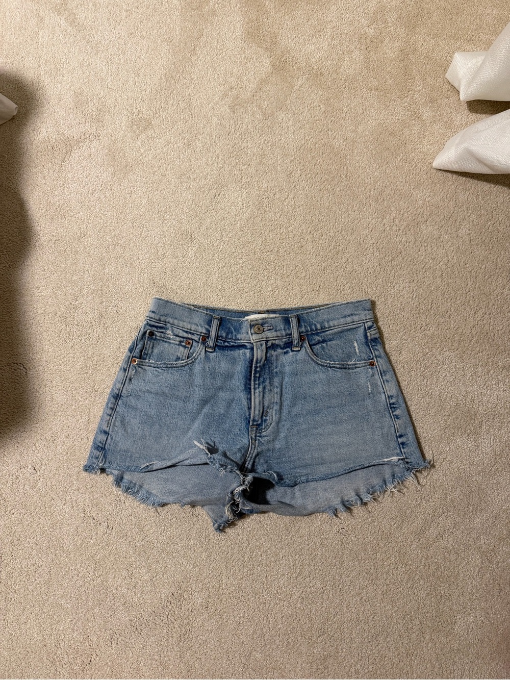 The Mom Short Mid Rise